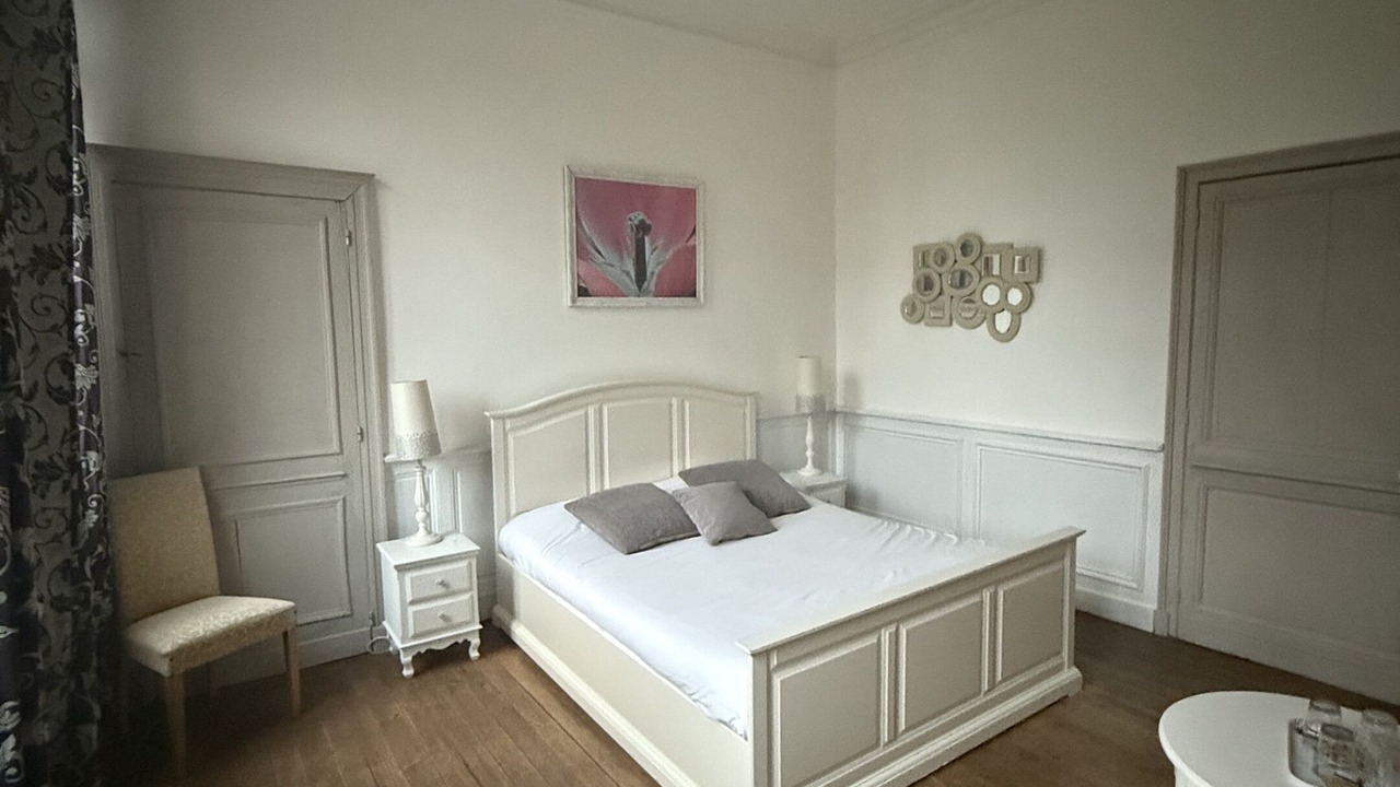 Photo of Bathroom in Greges