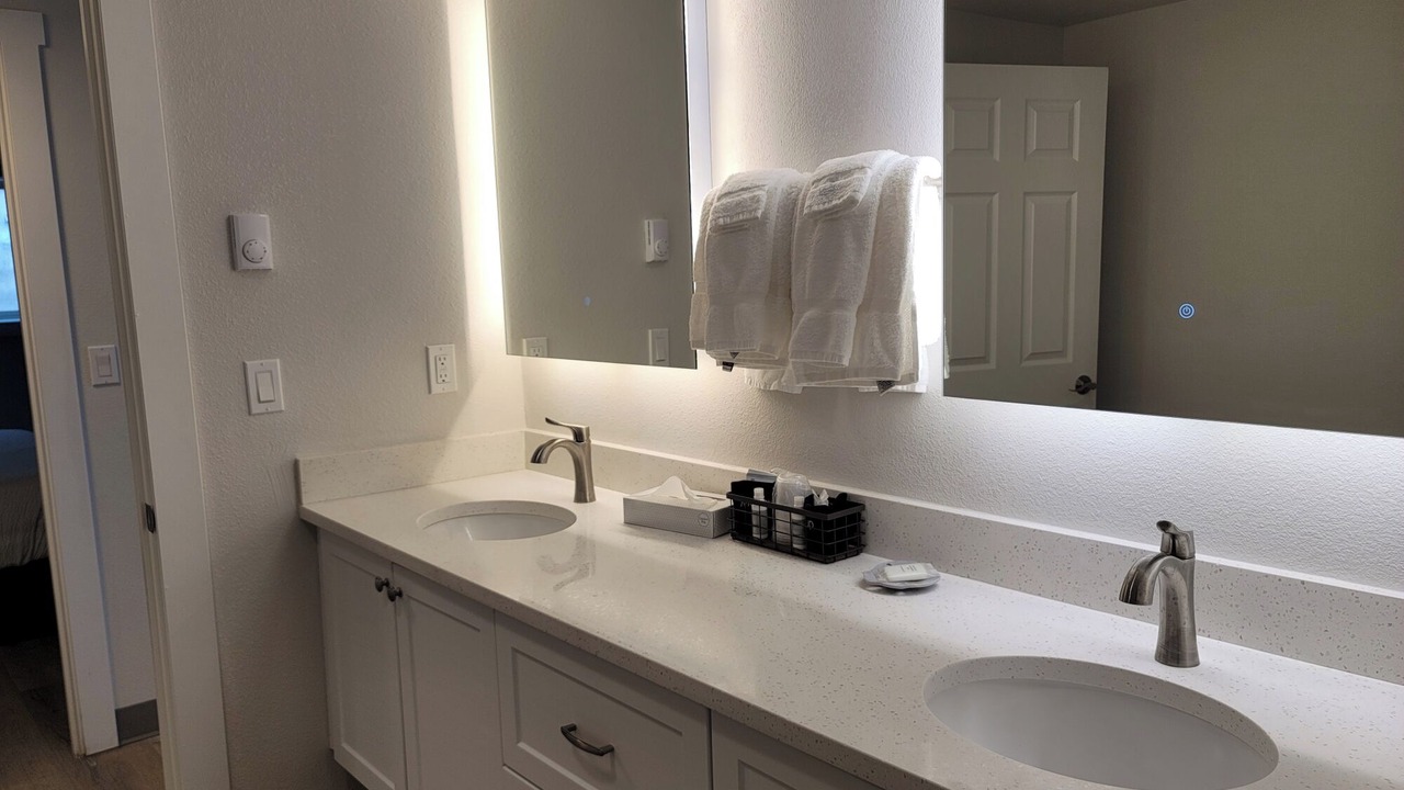 Photo of Others in Nelscott