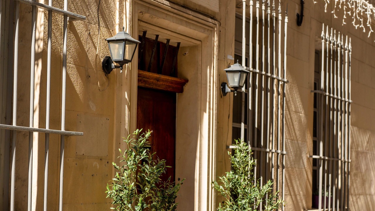 Photo of Outdoor in Avignon City Centre