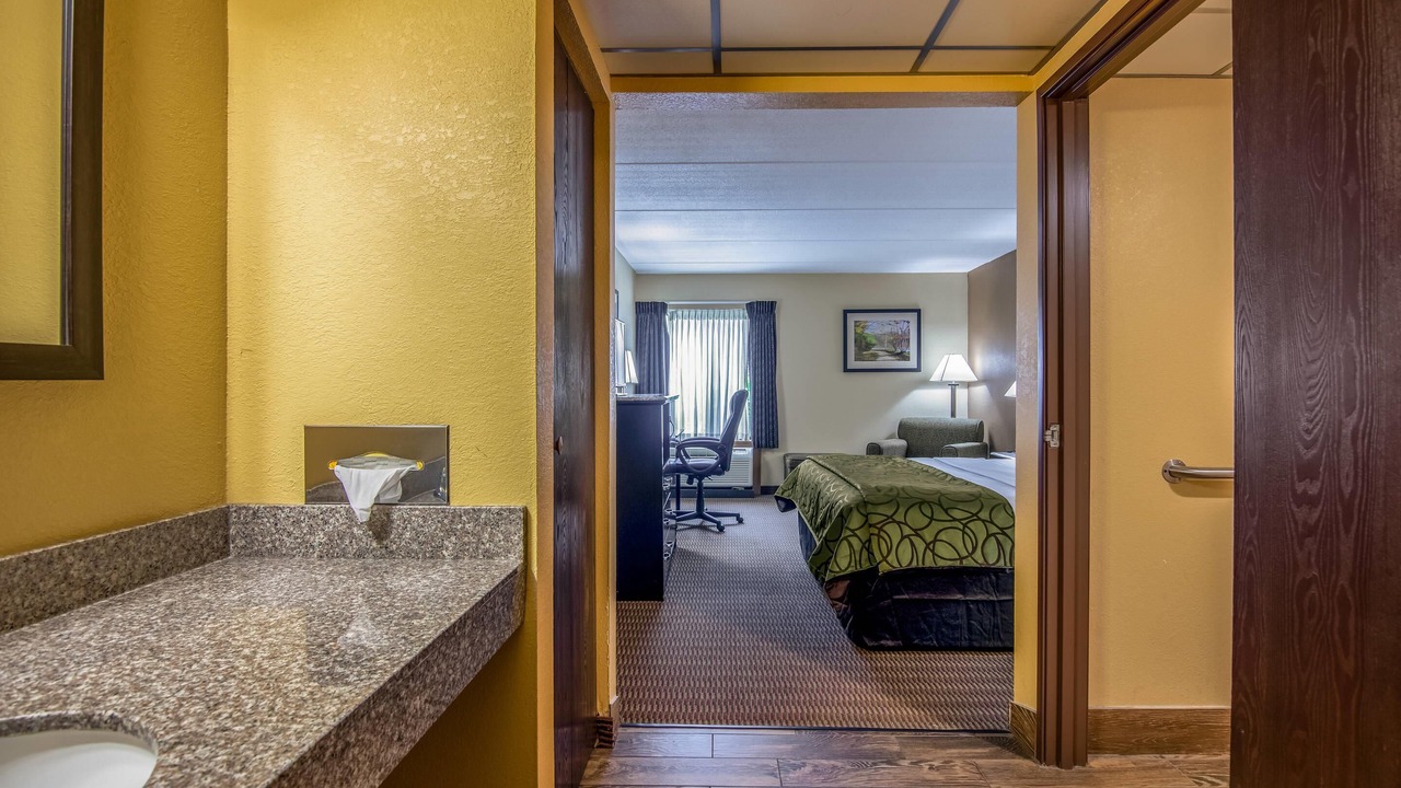Photo of Bedroom in Tully