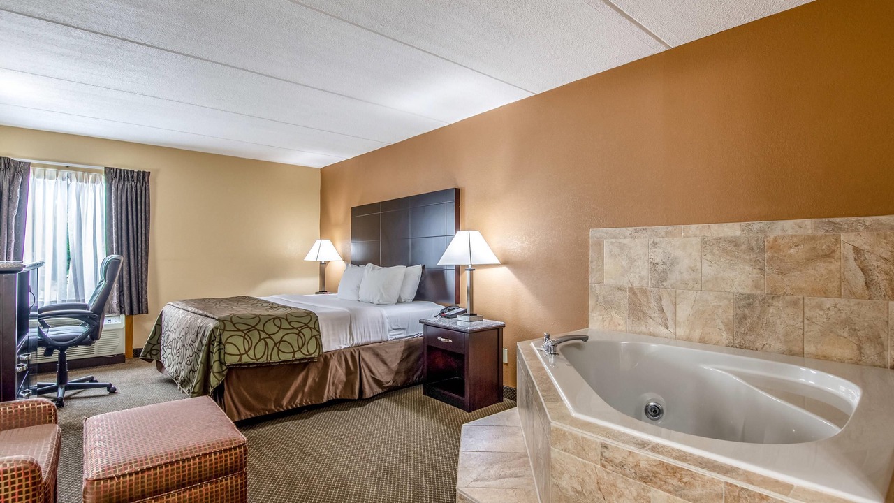 Photo of Bedroom in Tully