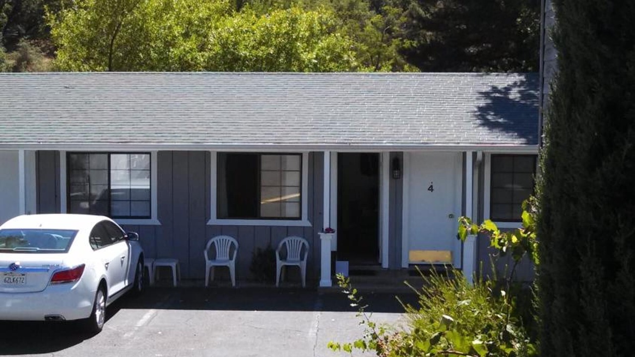 Photo of Others in Mariposa