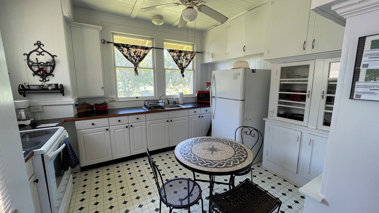 Photo of Kitchen in Pahala