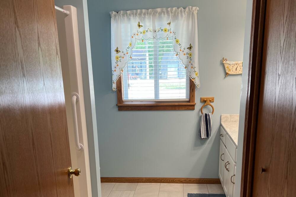 Photo of Bedroom in Long Lake