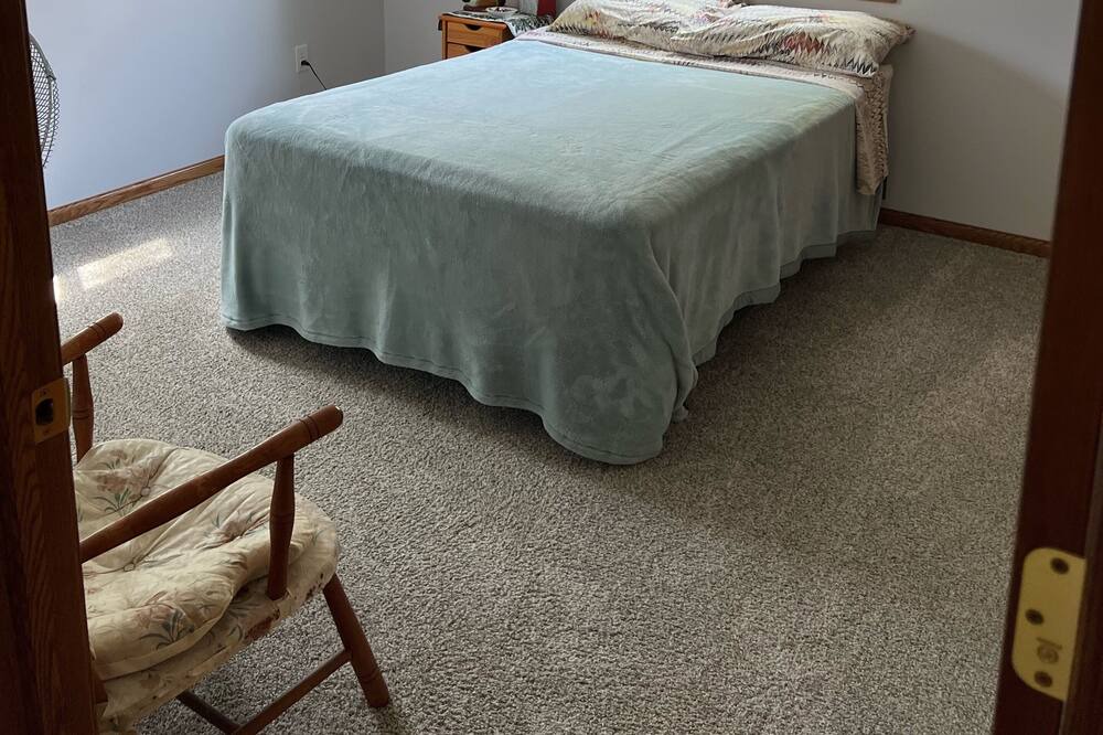 Photo of Bedroom in Long Lake