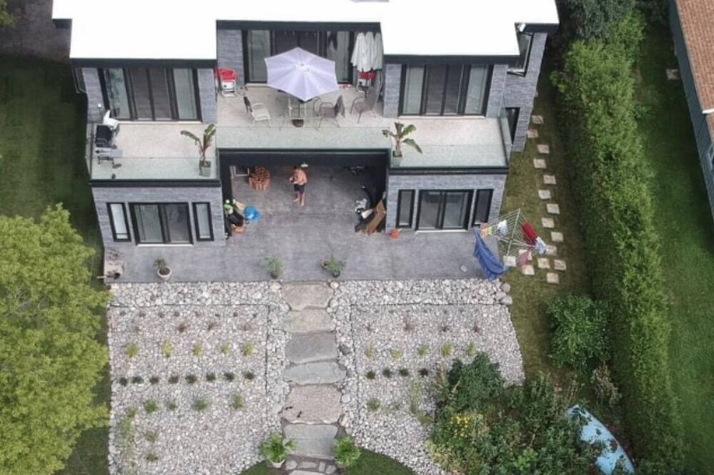 Photo of Outdoor in Carrying Place