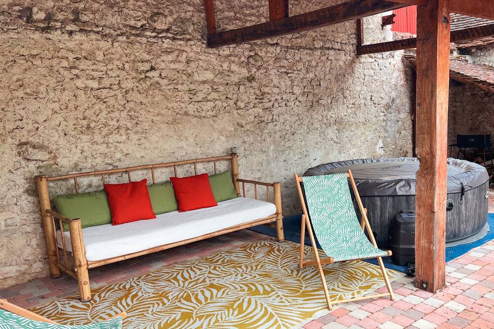 Photo of Patio Balcony in Barville-en-Gatinais