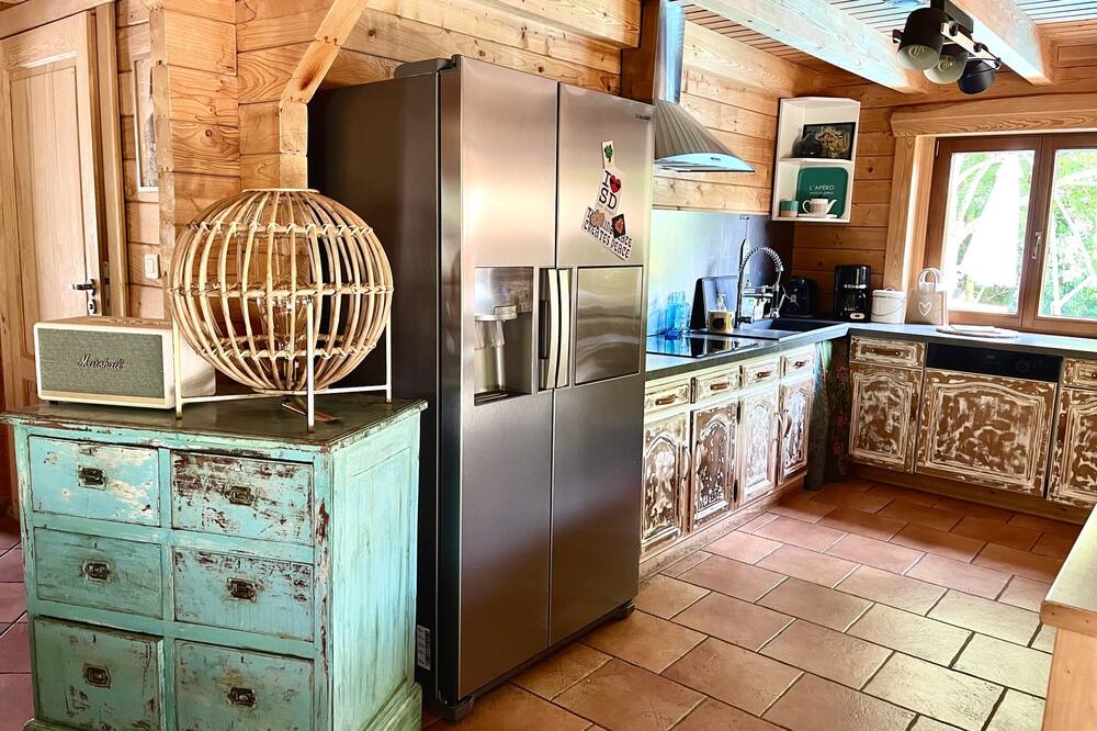 Photo of Kitchen in Talmont-Saint-Hilaire