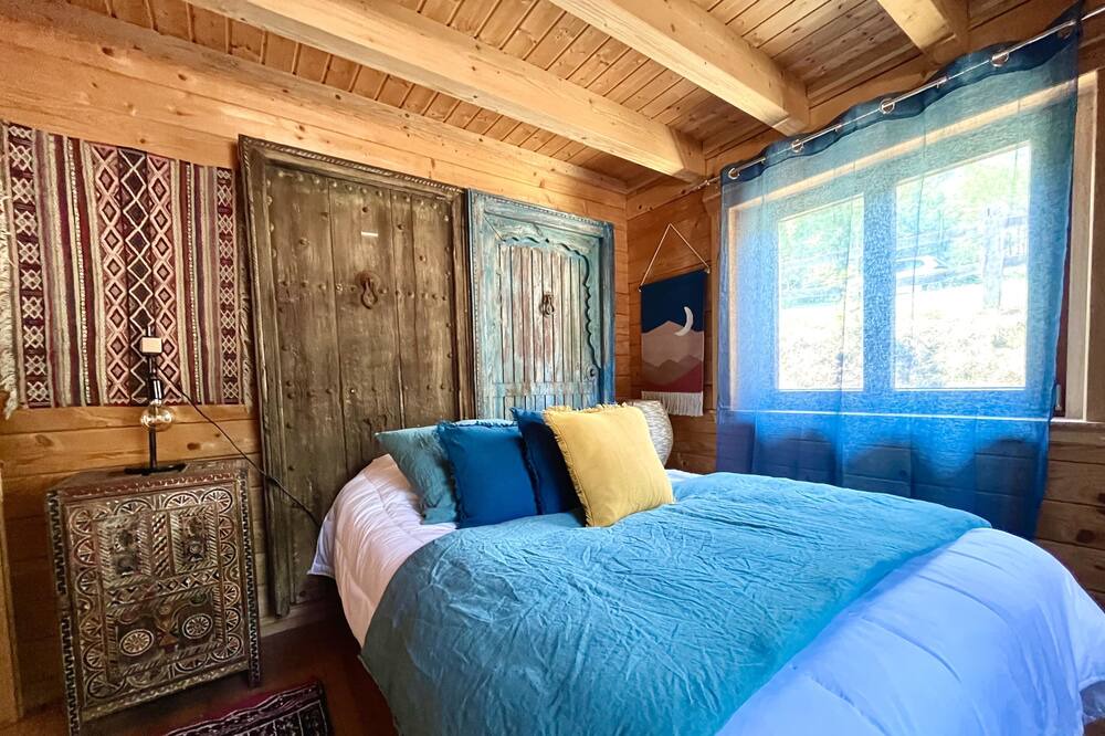 Photo of Bedroom in Talmont-Saint-Hilaire