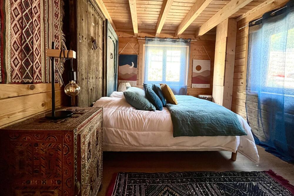 Photo of Bedroom in Talmont-Saint-Hilaire