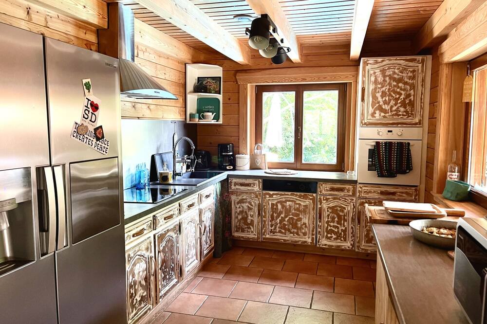 Photo of Kitchen in Talmont-Saint-Hilaire