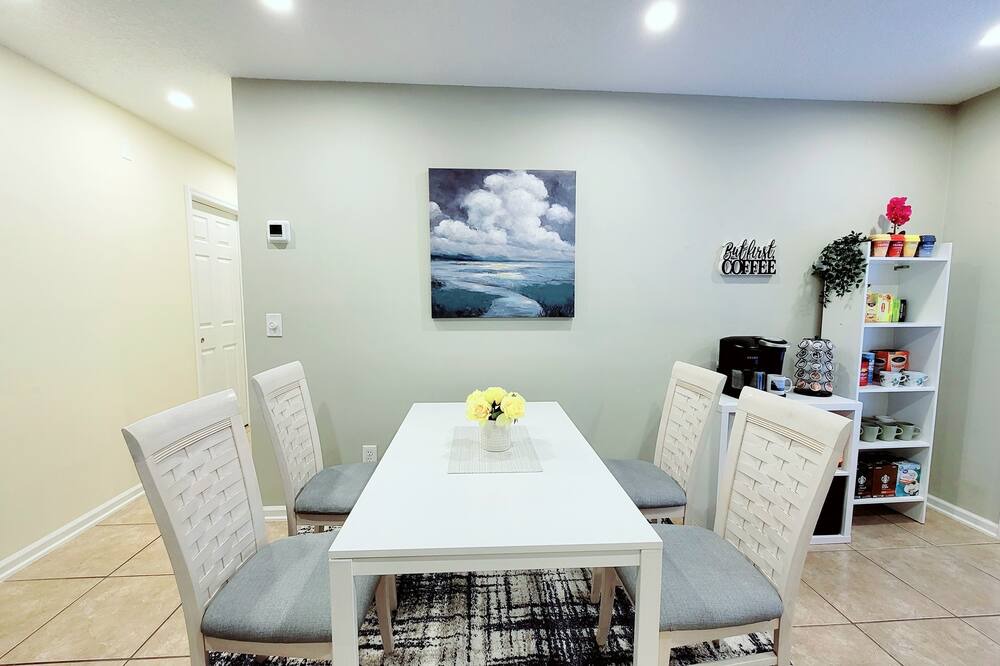Photo of Kitchen in Westside