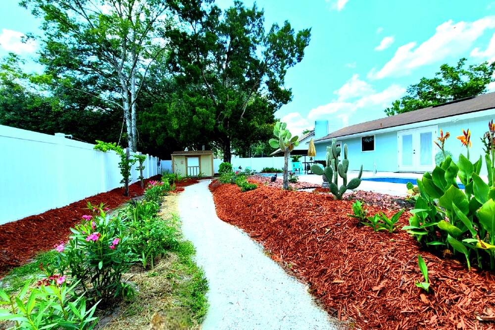 Photo of Outdoor in Westside