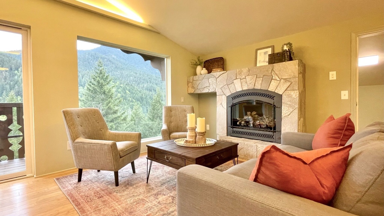 Photo of Patio Balcony in Port Angeles