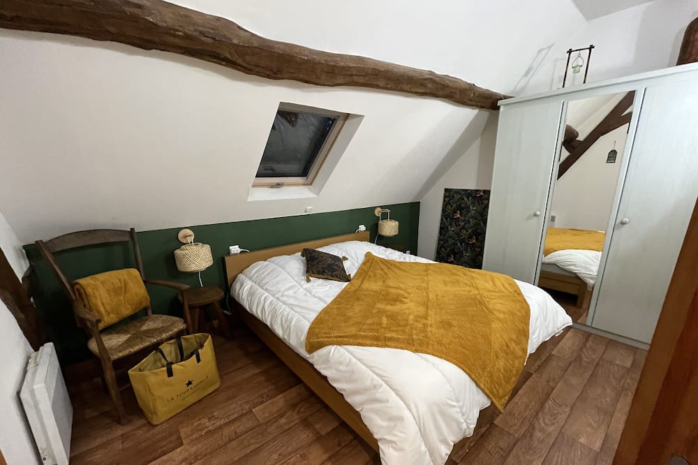 Photo of Bedroom in Saint-Branchs