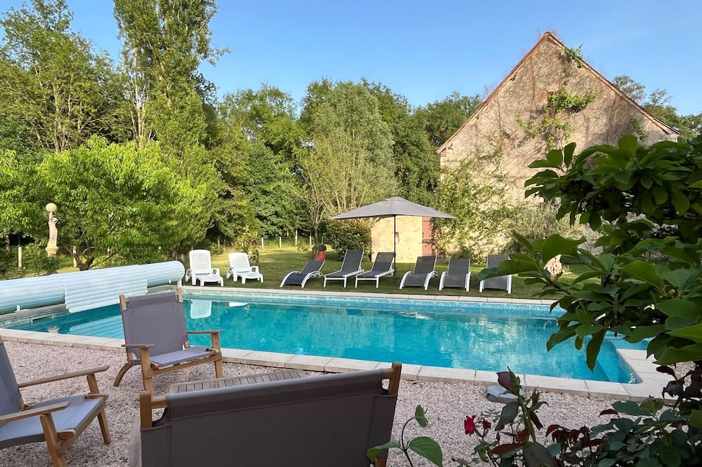 Photo of Outdoor in Saint-Branchs