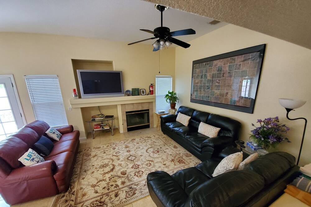 Photo of Livingroom in Cathedral City