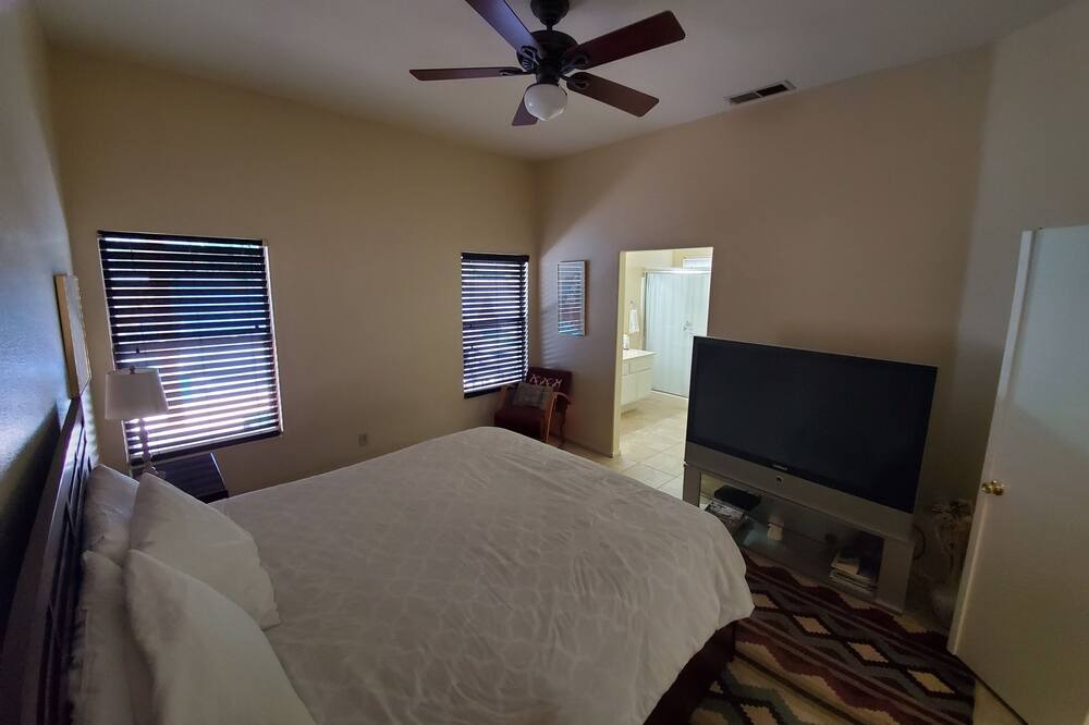 Photo of Bedroom in Cathedral City