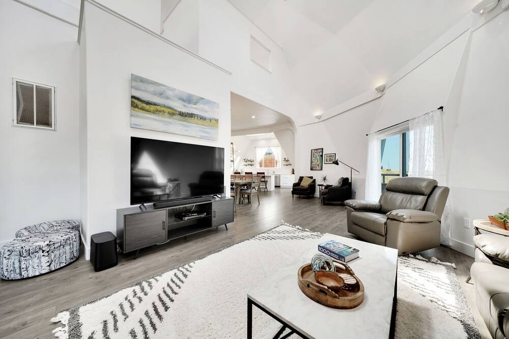 Photo of Livingroom in Rancho Calaveras