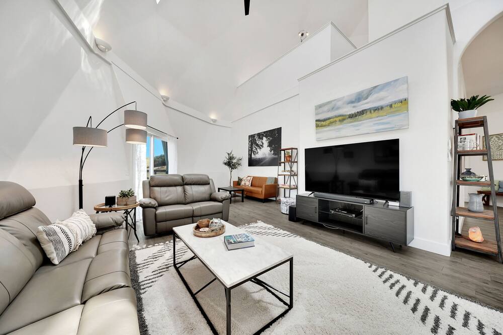 Photo of Livingroom in Rancho Calaveras