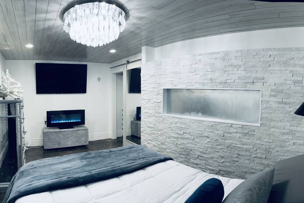 Photo of Bedroom in Valrico