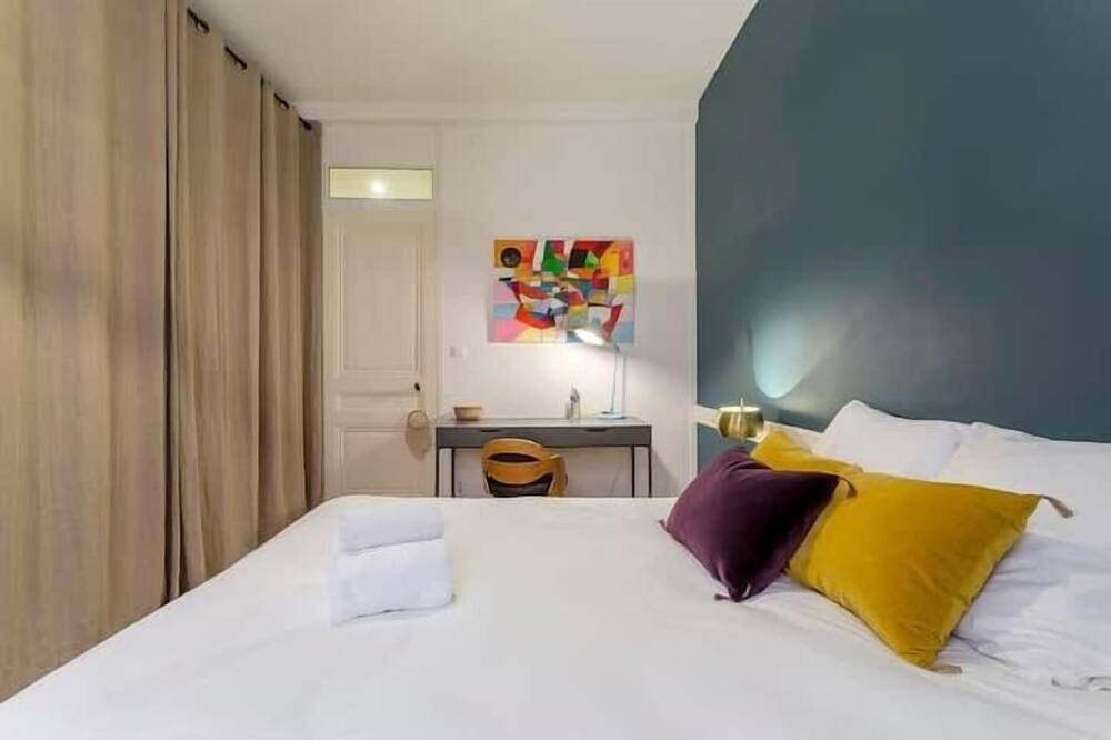 Photo of Bedroom in Carnot - Gailleton