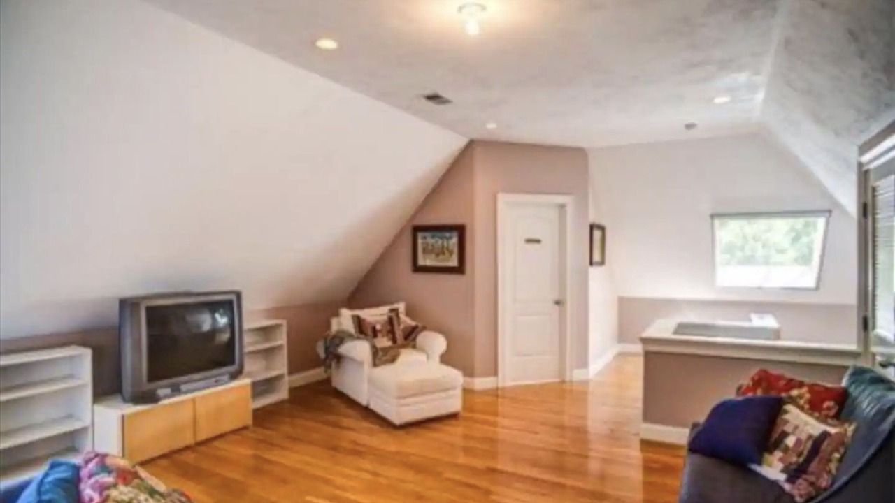 Photo of Livingroom in Sagamore Beach