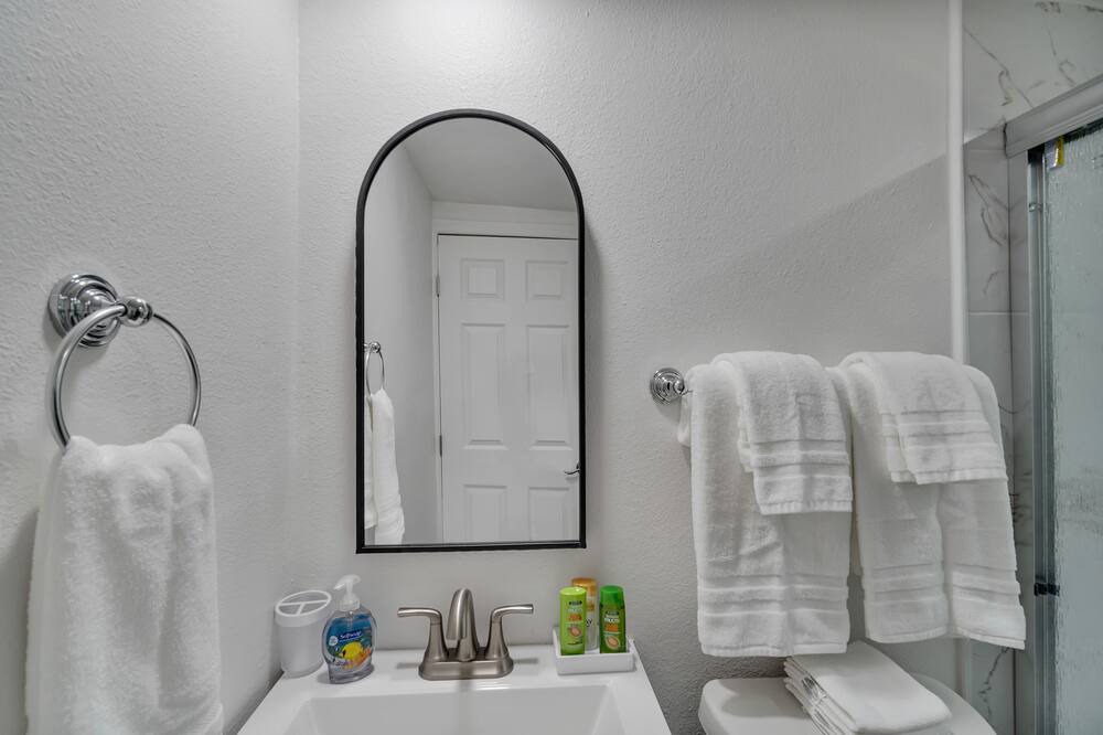 Photo of Bathroom in Casselberry