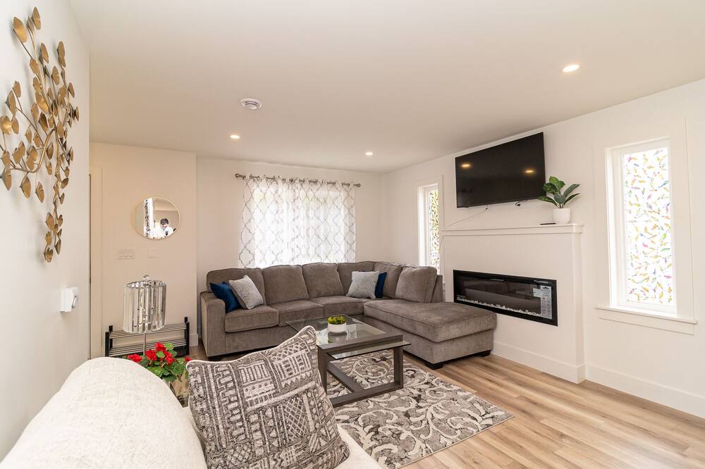 Photo of Livingroom in Halifax