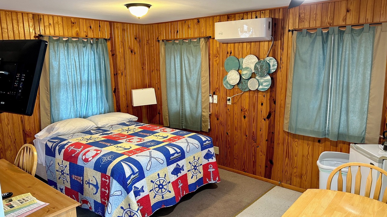 Photo of Bedroom in Bull Shoals