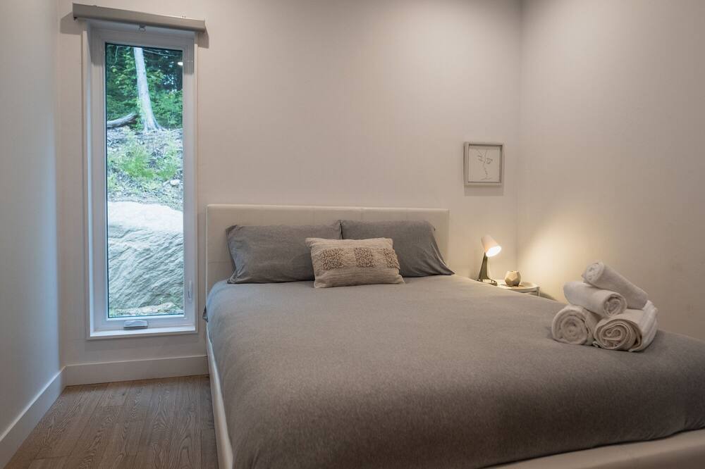 Photo of Bedroom in Argenteuil Regional County Municipality