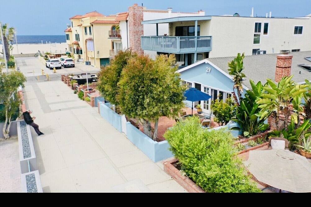 Photo of Others in Hermosa Beach