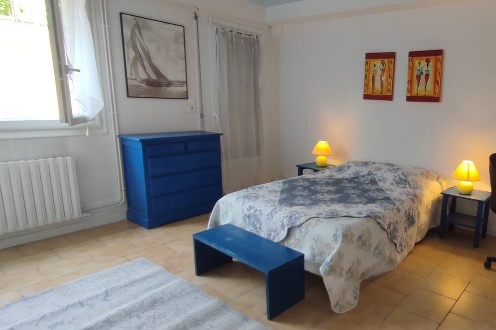 Photo of Bedroom in Agen