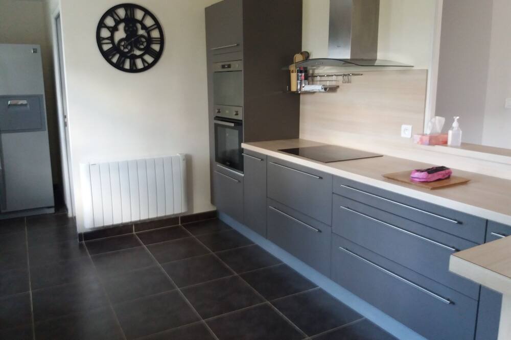 Photo of Kitchen in Saint-Paul-le-Jeune