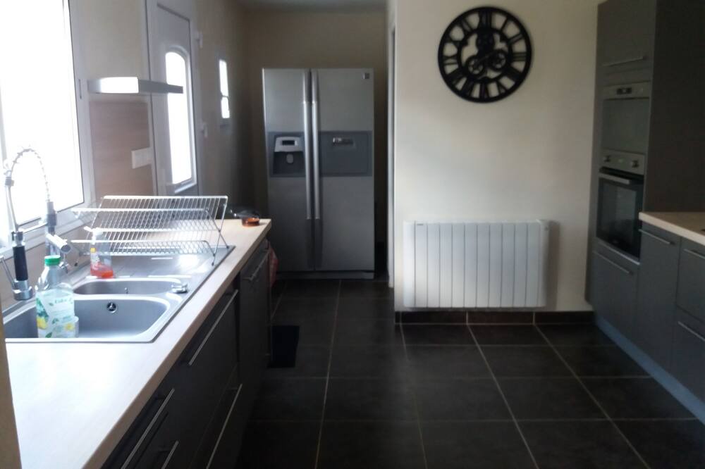 Photo of Kitchen in Saint-Paul-le-Jeune