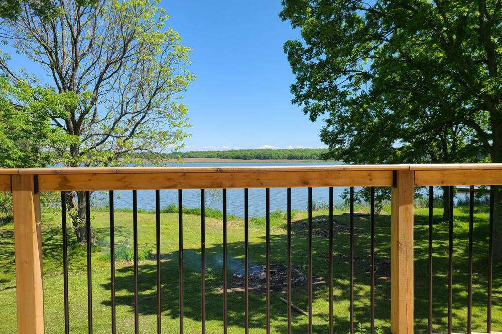 Photo of Patio Balcony in Howe Island