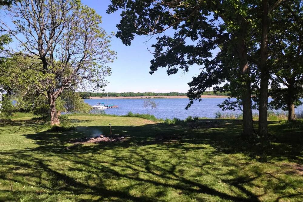 Photo of Outdoor in Howe Island