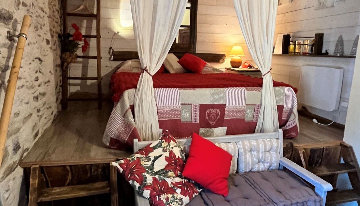 Photo of Bedroom in Villefranche-d'Albigeois