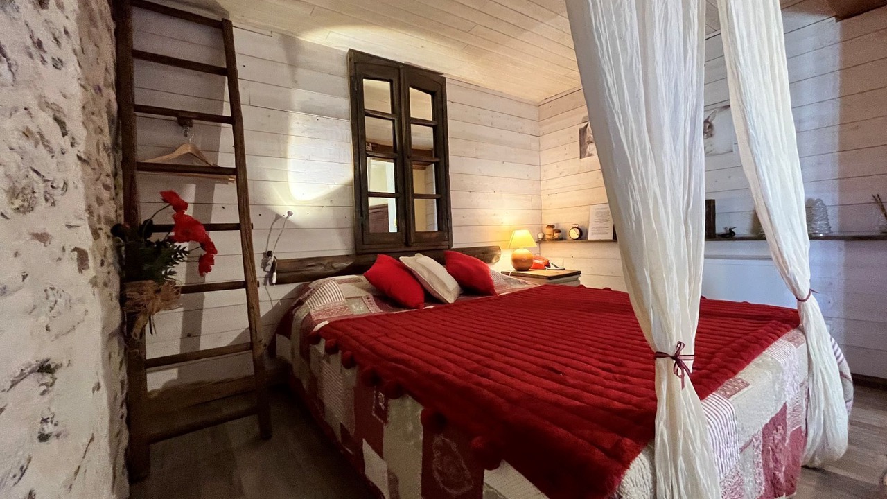 Photo of Bedroom in Villefranche-d'Albigeois