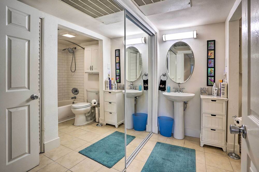 Photo of Bathroom in Capistrano Beach