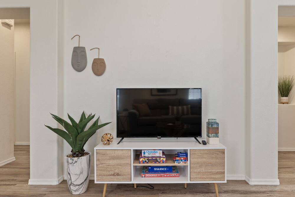 Photo of Livingroom in Arrowhead Sunrise