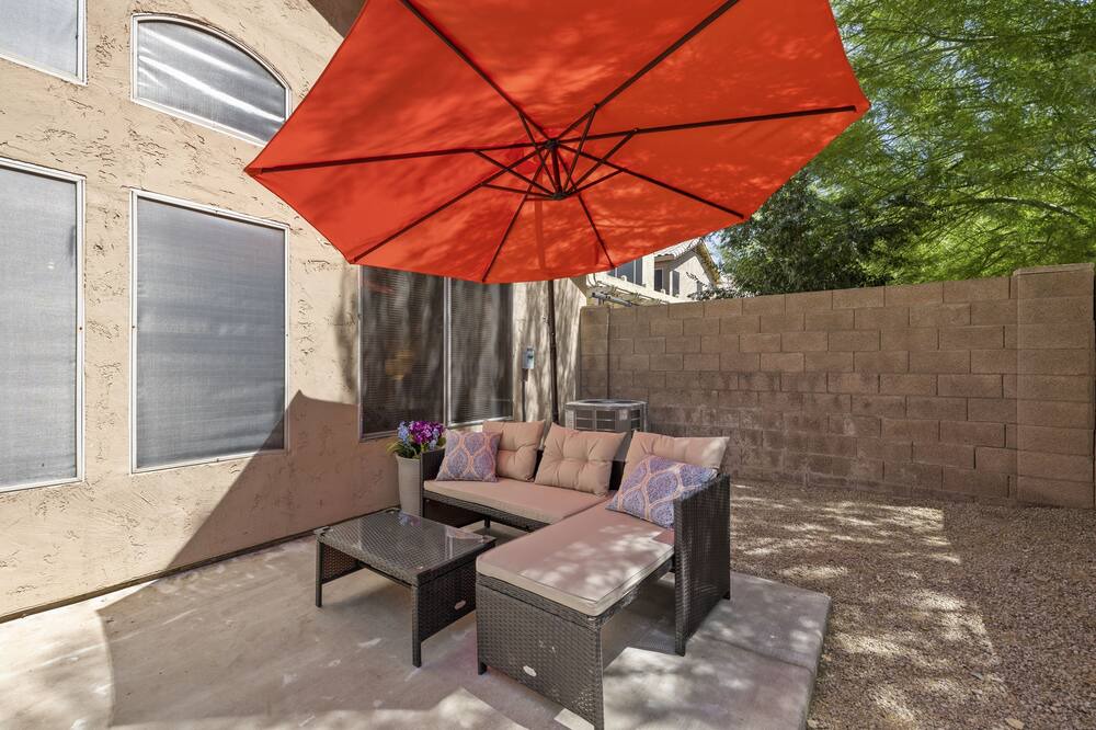 Photo of Patio Balcony in Arrowhead Sunrise