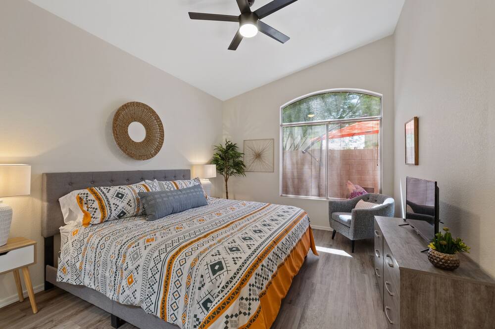 Photo of Bedroom in Arrowhead Sunrise