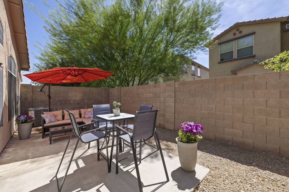 Photo of Patio Balcony in Arrowhead Sunrise