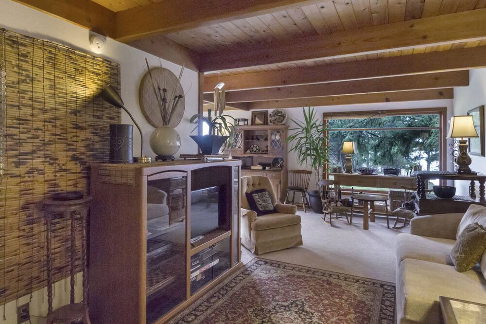 Photo of Others in Olga