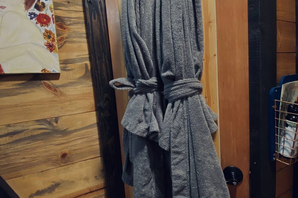 Photo of Bathroom in Clatskanie