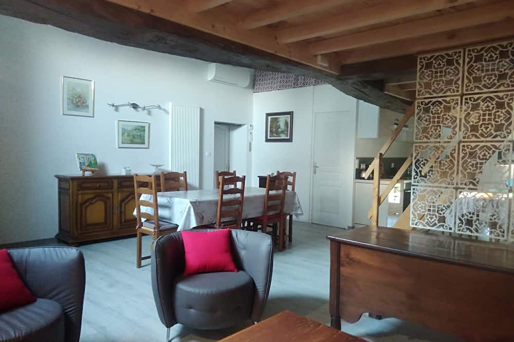 Photo of Livingroom in Saint-Maurice-en-Riviere