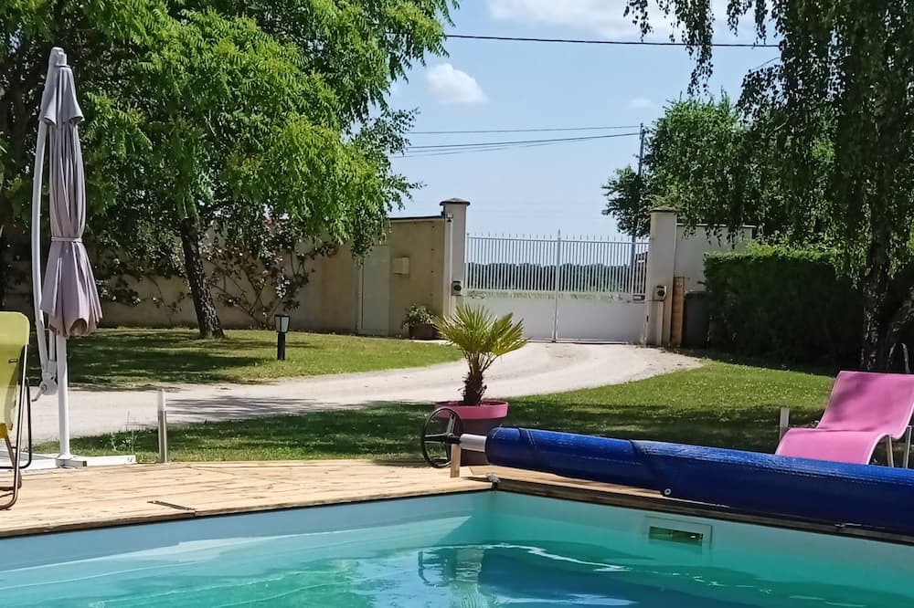 Photo of Outdoor in Saint-Maurice-en-Riviere