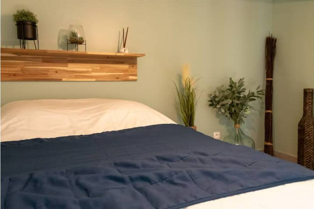 Photo of Bedroom in Saint-Jean-de-Vedas