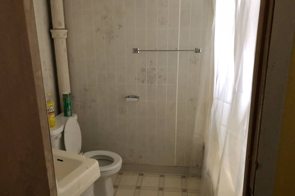 Photo of Bathroom in Carthage